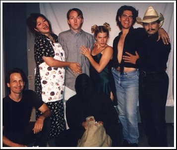 noche_group.jpg (27022 bytes)